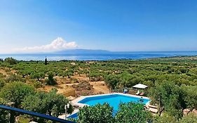 Hilltop Resort At Kefalonia